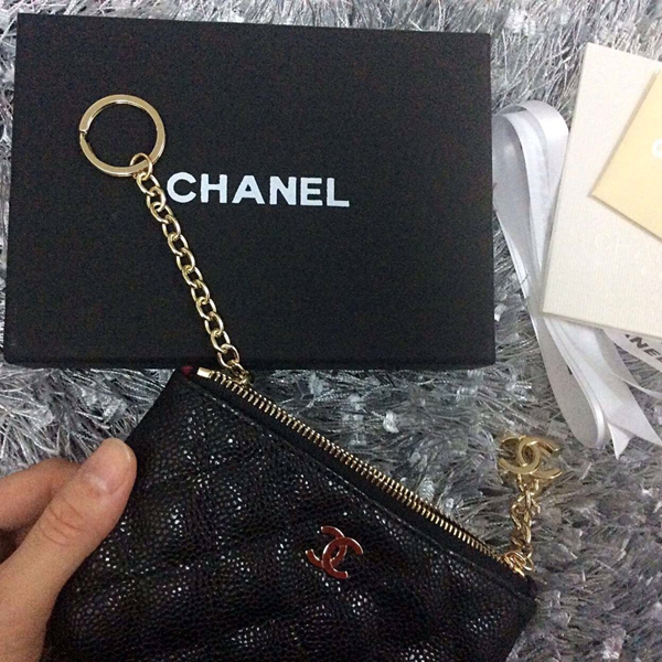 コピーシャネル激安財布側面デザイン